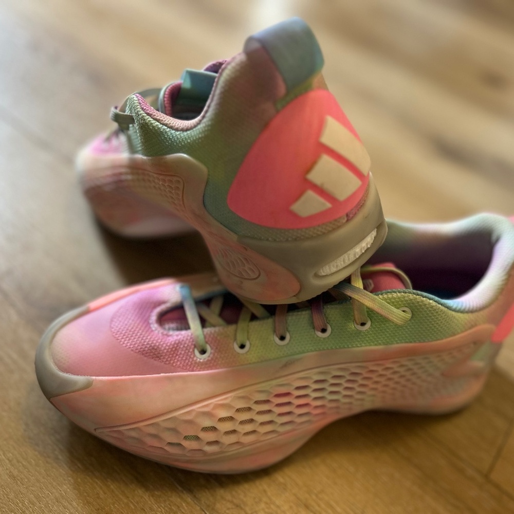 Adidas Harden Stepback basketball shoes